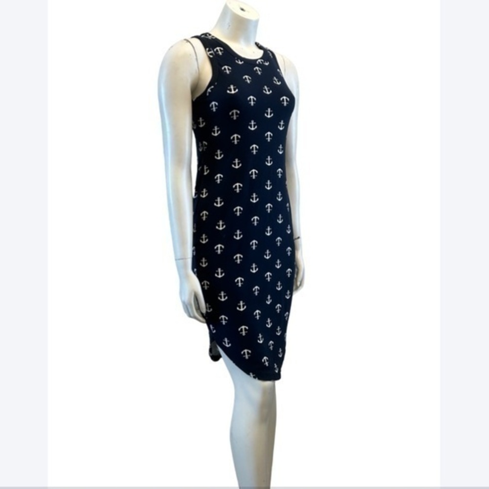 🛍️ 2/$12
Women’s sleeveless tank style fitted summer anchor sailor dress.